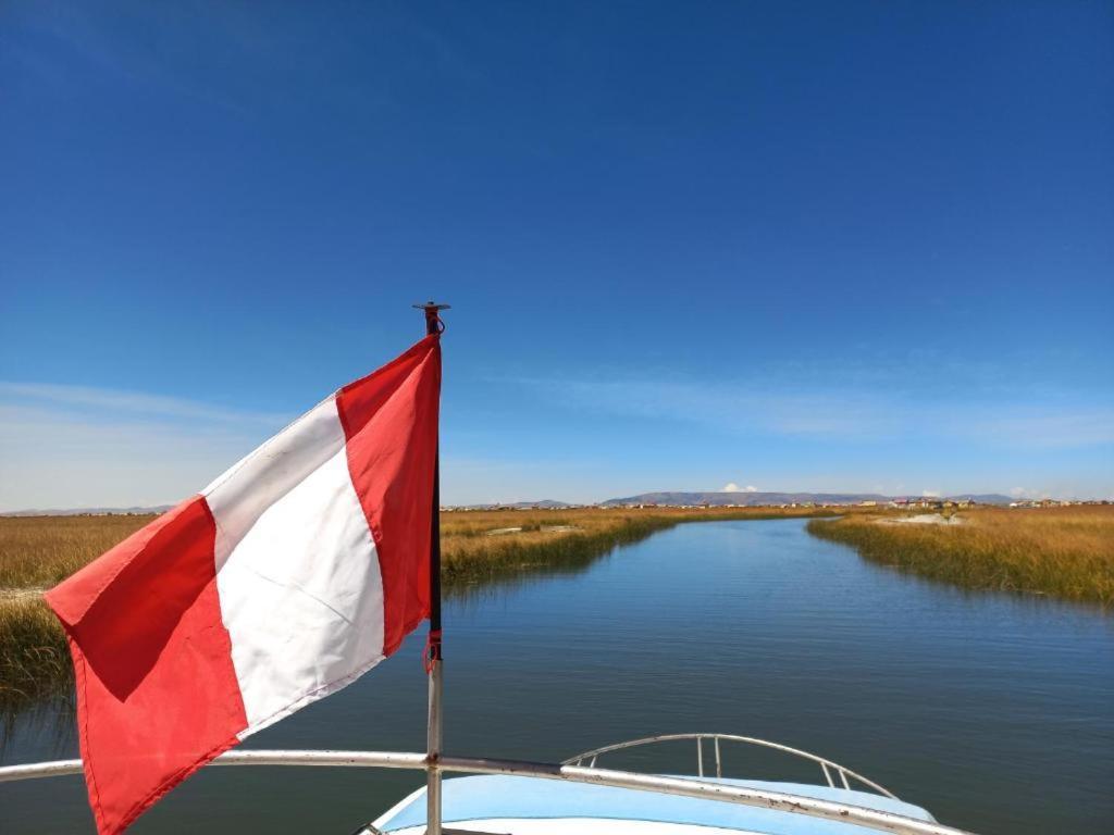 Uros Aruma-Uro On Uros Floating Islands Hotel Пуно Екстериор снимка