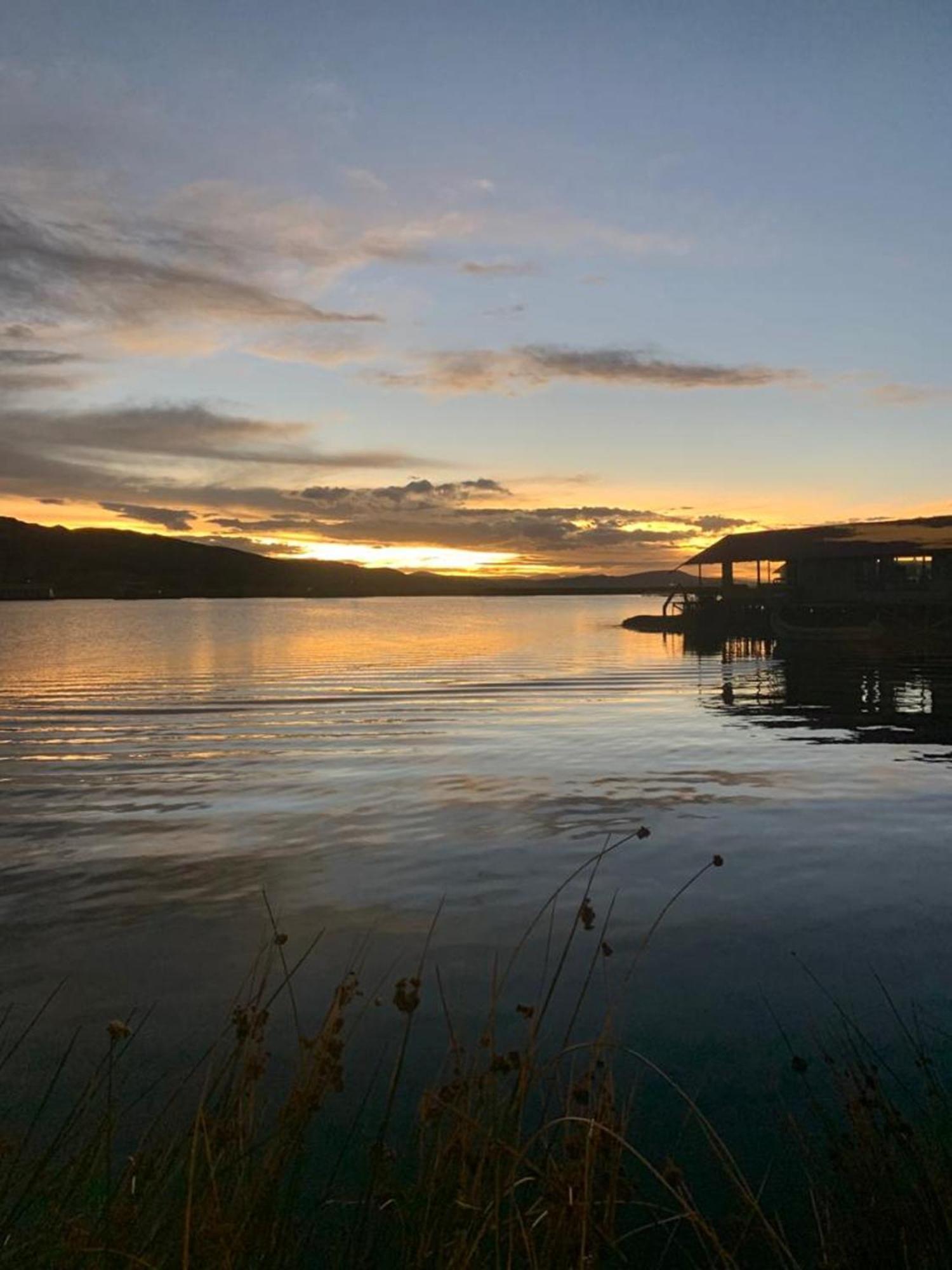 Uros Aruma-Uro On Uros Floating Islands Hotel Пуно Екстериор снимка