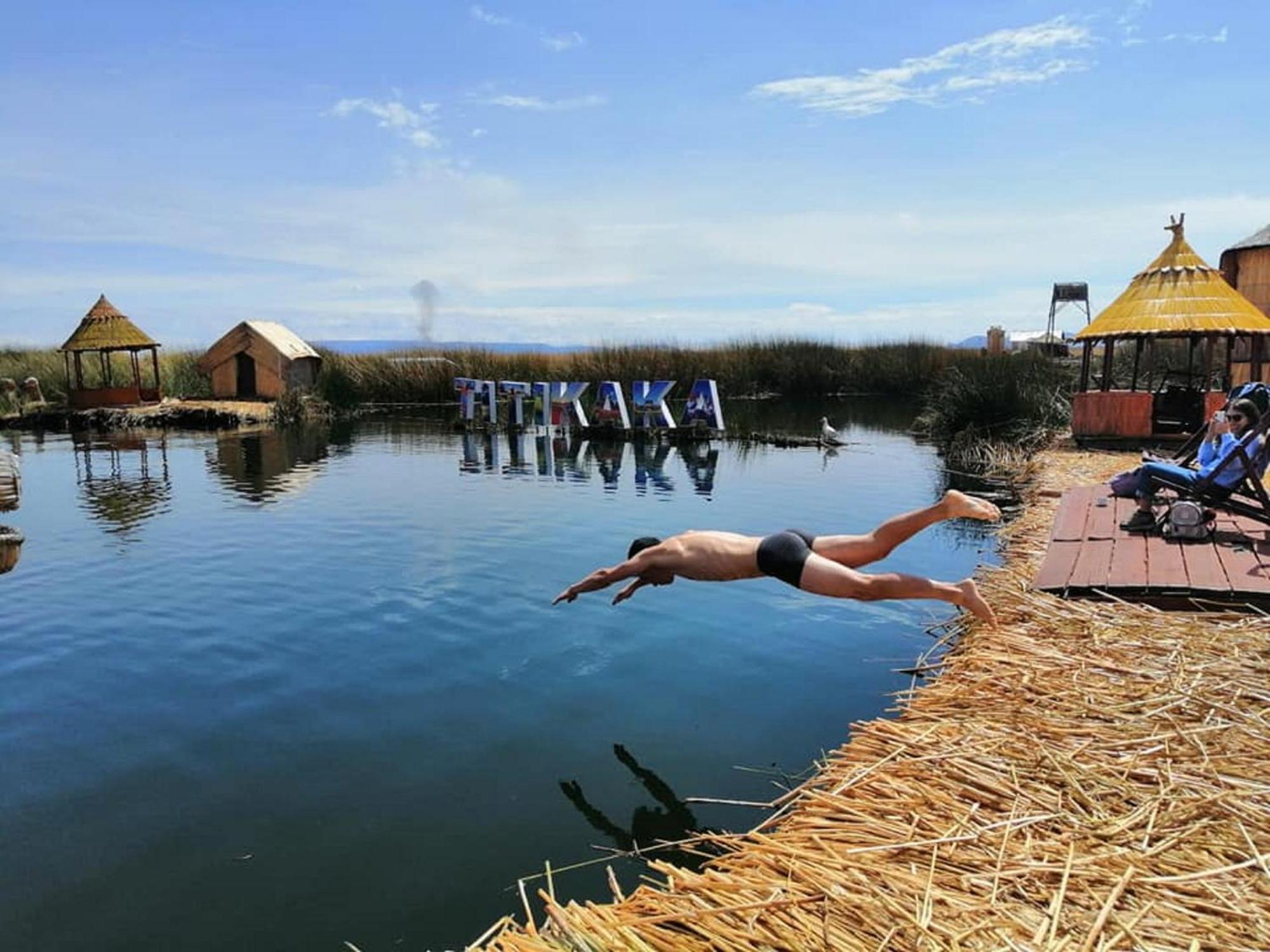 Uros Aruma-Uro On Uros Floating Islands Hotel Пуно Екстериор снимка